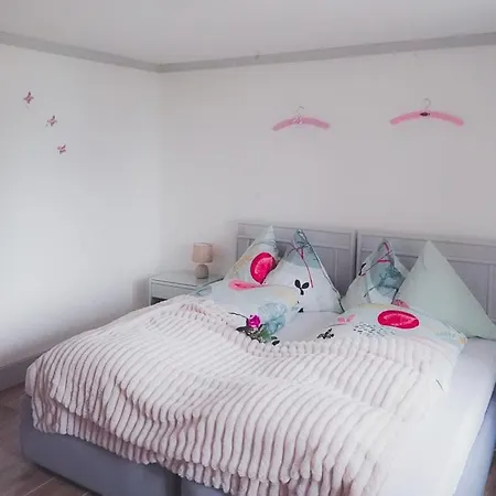 Family With Kitchen By Interlaken Appartement